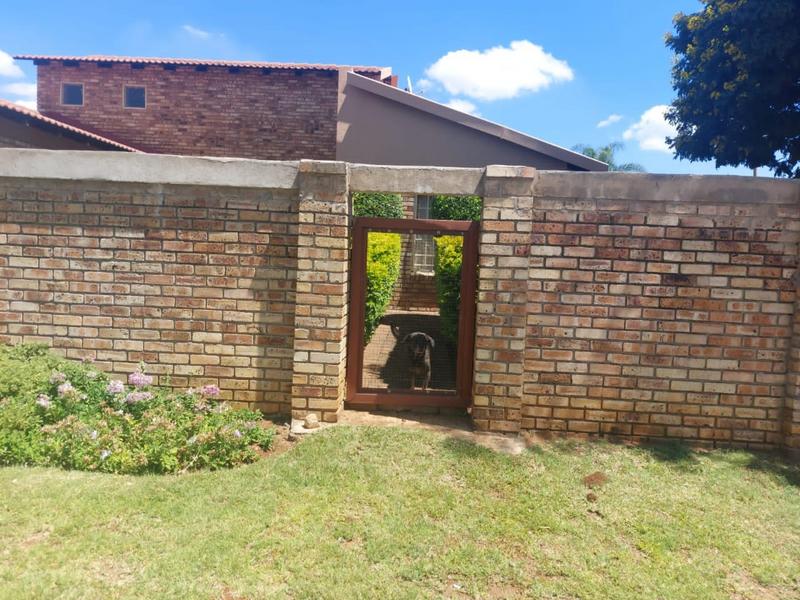 3 Bedroom Property for Sale in Rustenburg North West
